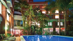 Xl Australia Adina Apartment Hotel Sydney Surrey Hills Pool